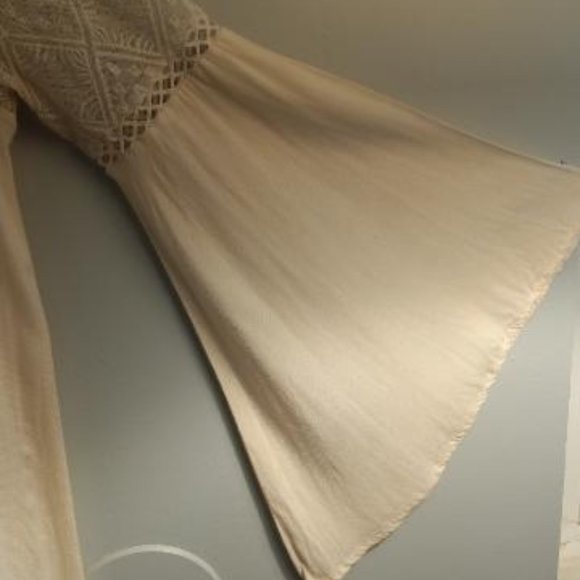 BOHO Long Bell Sleeve & Lace Shoulder - Picture 7 of 8